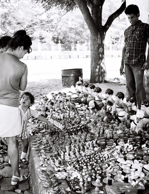 AÑO 1972 - BLANCO Y NEGRO - VIDA CAMPESINA EN PARAGUAY (JOSÉ MARÍA BLANCH)